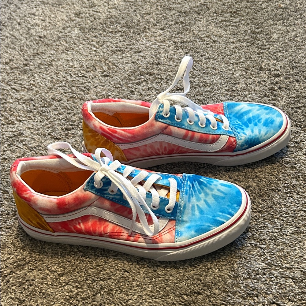 VANS: Tie-Dye Women’s shoes